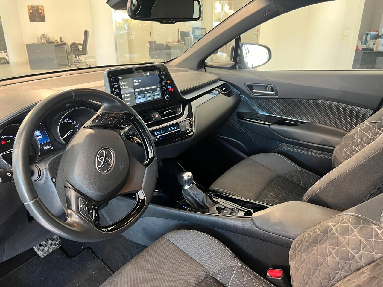 C-HR 1.8 Hybrid E-CVT Trend