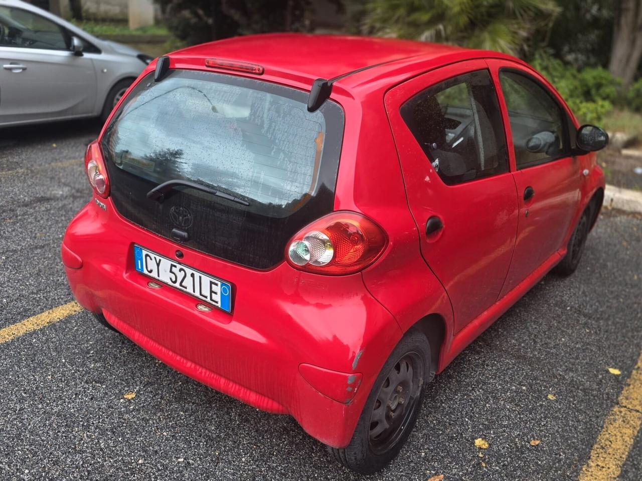 Toyota Aygo 1.0 12V VVT-i 5 porte neopatentati