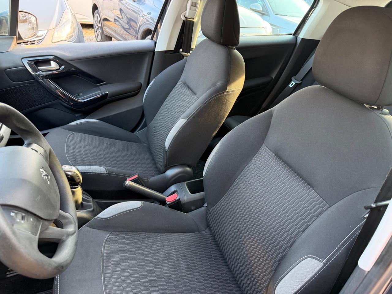 Peugeot 208 5 porte Active Km Certificati
