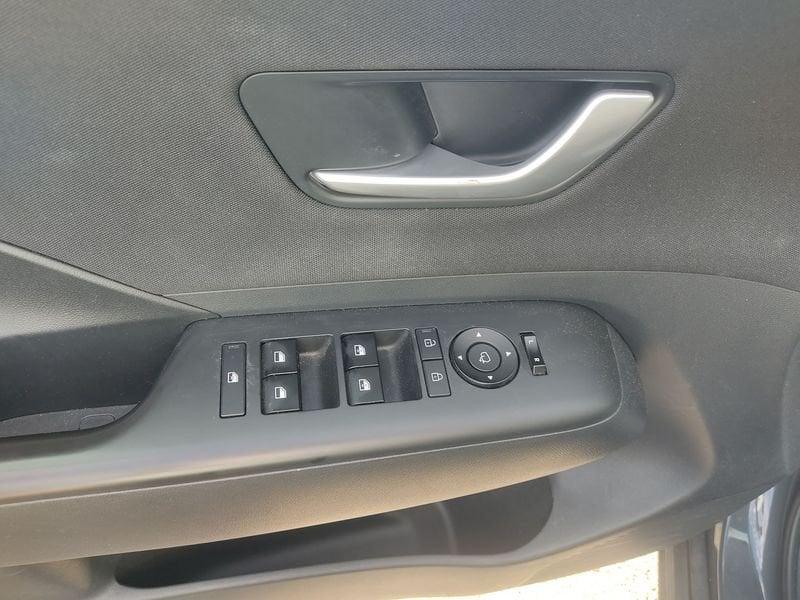 Hyundai Kona II 2023 1.0 t-gdi X Line Tech Pack 2wd 120cv mt