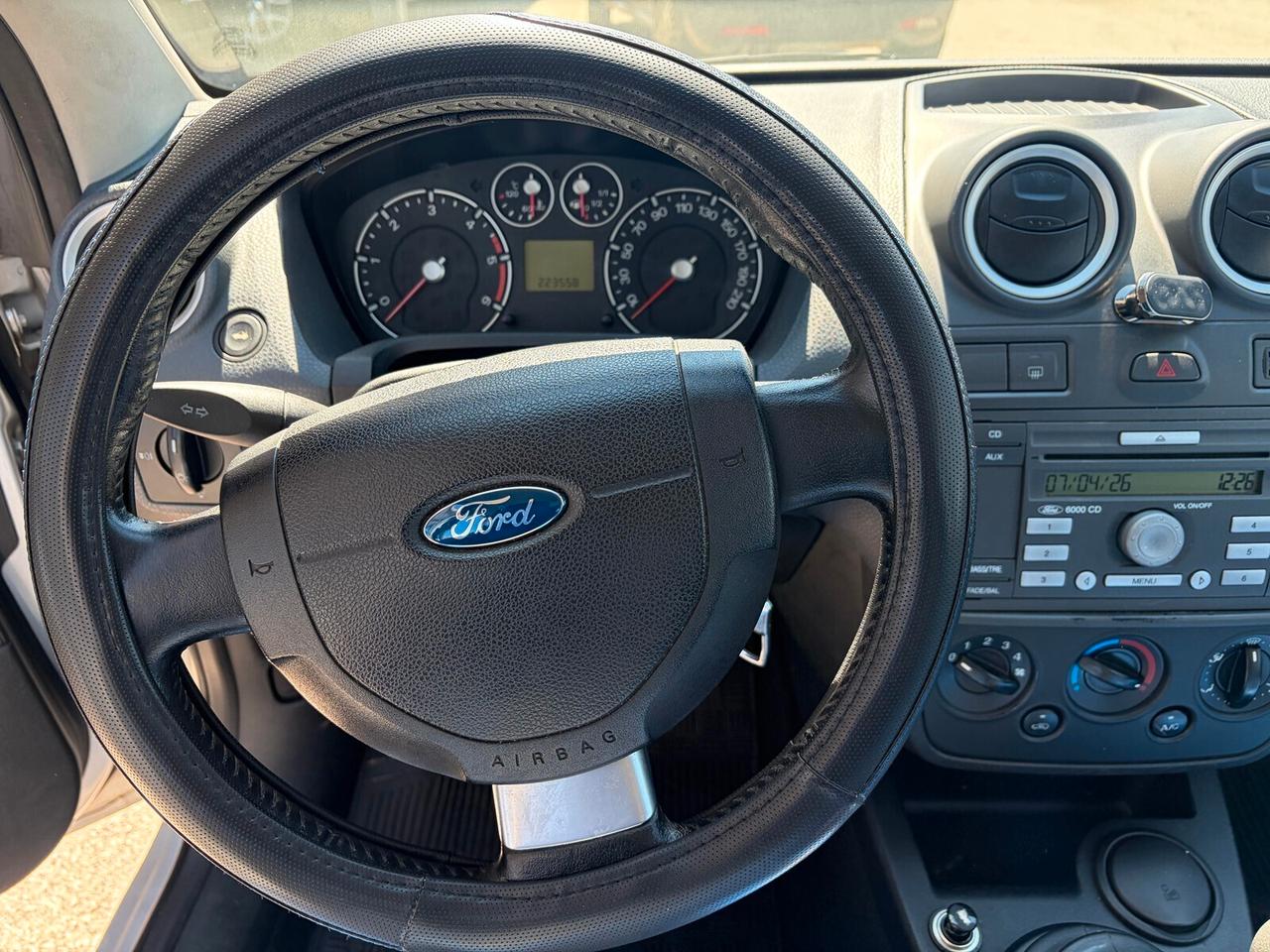 Ford Fiesta 1.4 TDCi 5p. Ghia