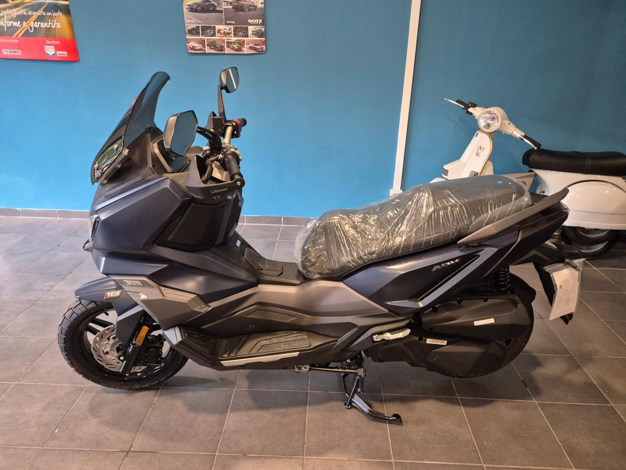 Sym ADX 300