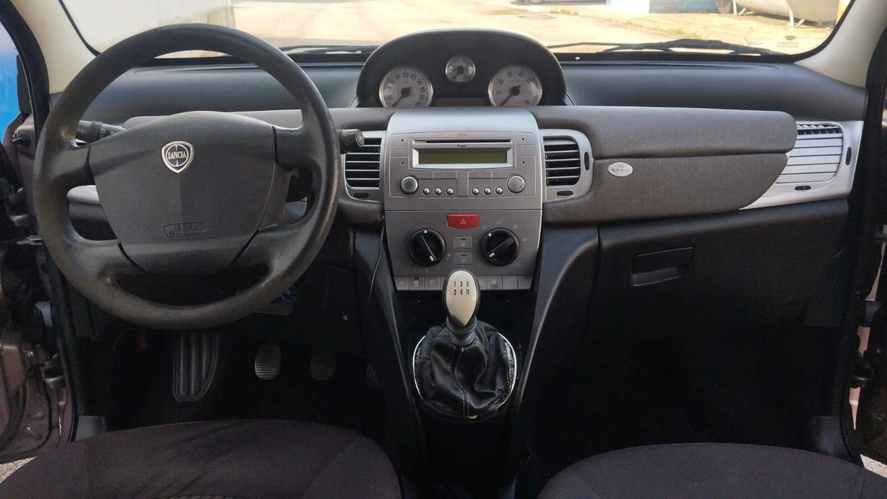 Lancia Ypsilon 1.4 Platino Ecochic GPL