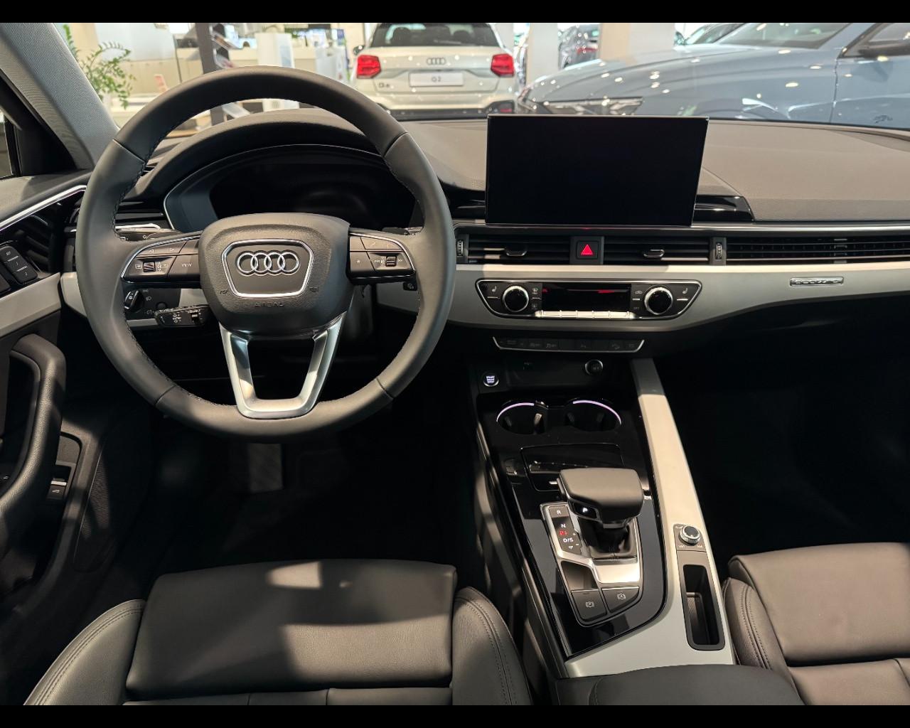 AUDI Audi A4 allroad quattro Identity Contrast 40 TDI 150(204) kW(CV) S tronic