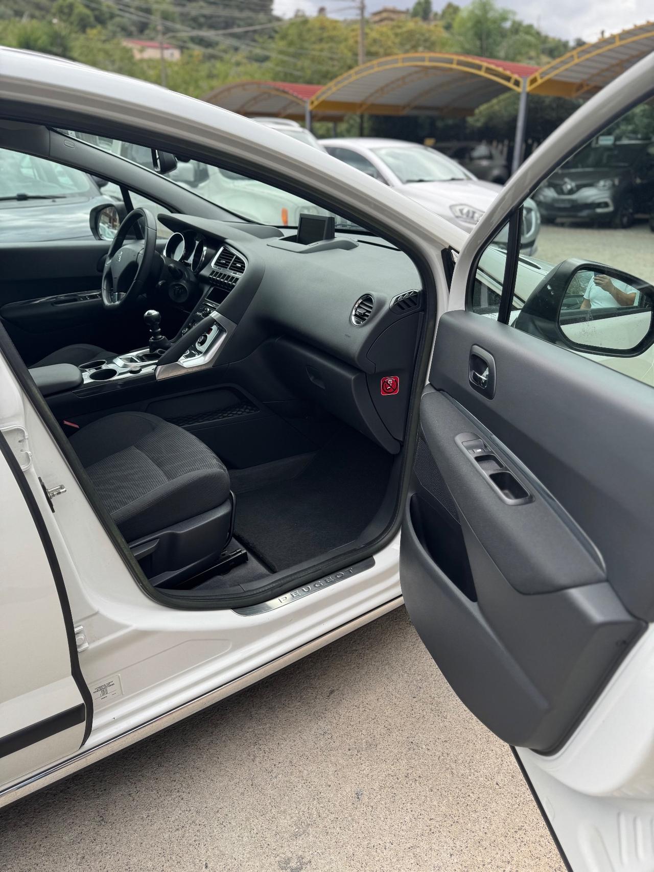 Peugeot 3008 1.6 HDi 112CV Allure
