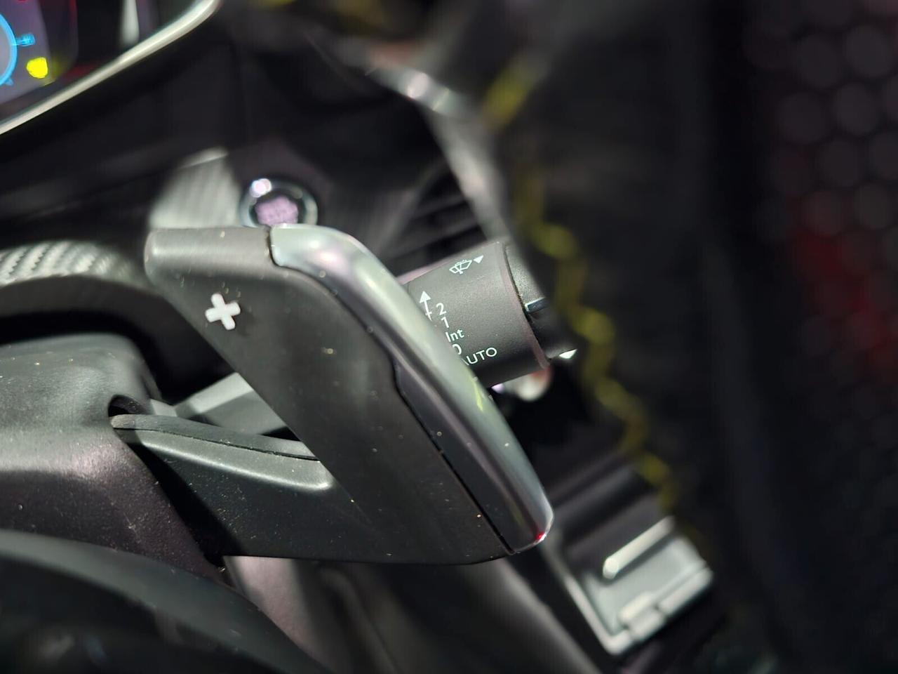 NUOVA PEUGEOT 2008 GT-LINE 1.5 BLUEHDI 131CV EAT8 CAMBIO AUTOMATICO F1