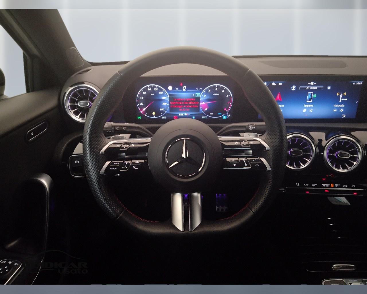 Mercedes-Benz Classe A - W177 2023 - A 180 AMG Line Advanced Plus Digital Edition auto