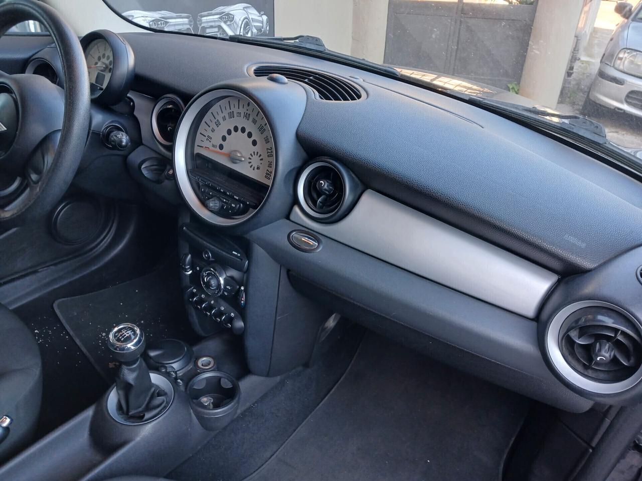 Mini 1.6 16V Cooper D