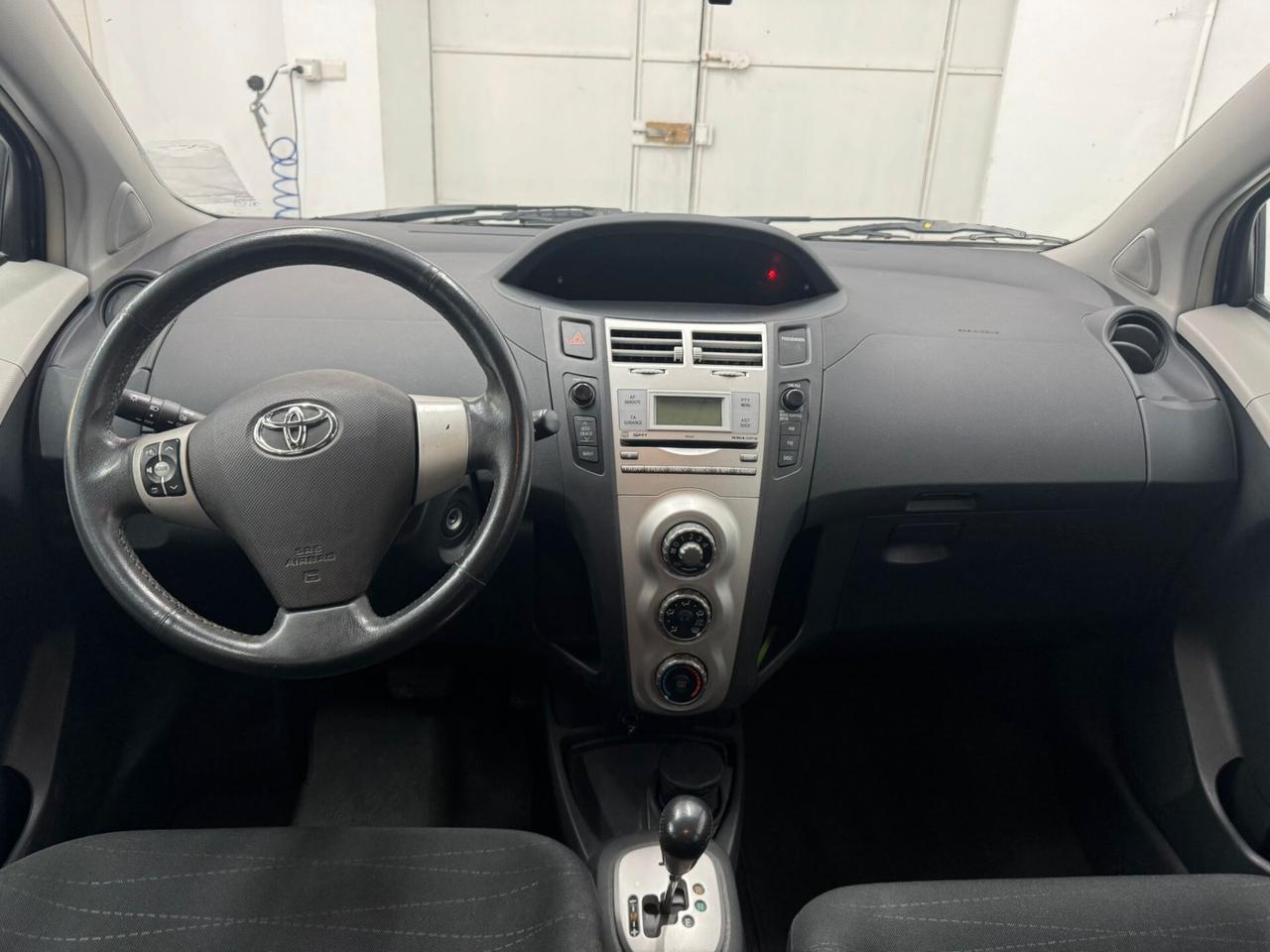 Toyota Yaris 1.3 5 porte