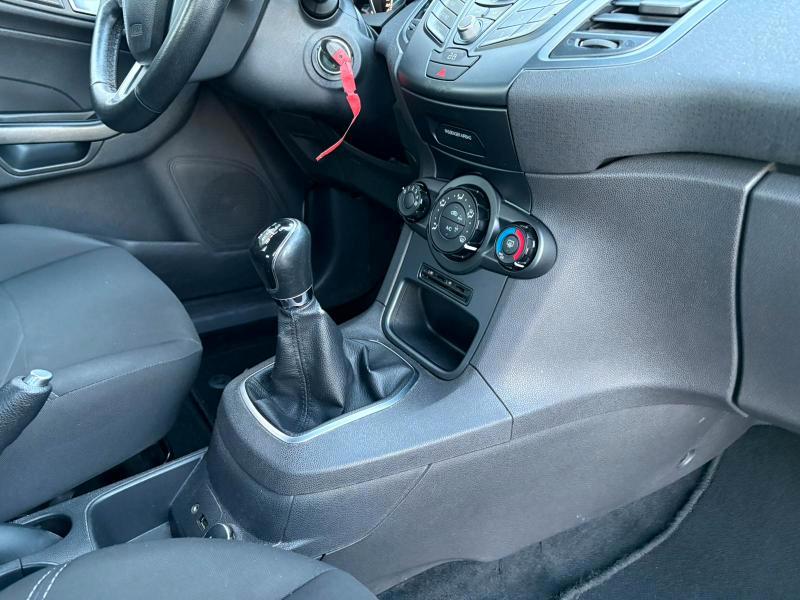 Ford Fiesta Fiesta 5p 1.2 BENZ 60 CV ADATTA NEOPATENTATI