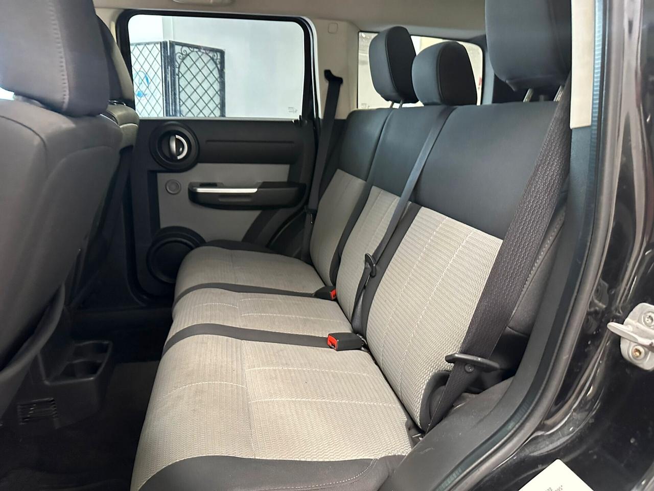 Dodge Nitro 2.8 CRD DPF SXT 4WD Street Edition