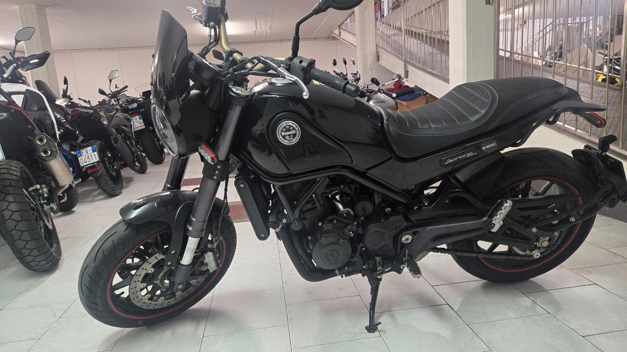 Benelli Leoncino 500 ABS