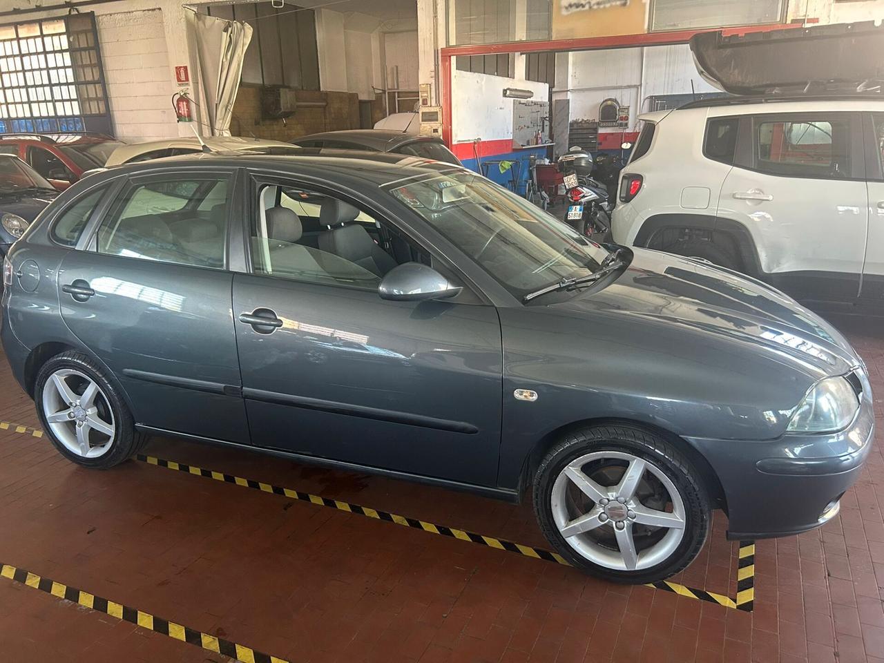 Seat Ibiza 1.4 16V 5p. Sport