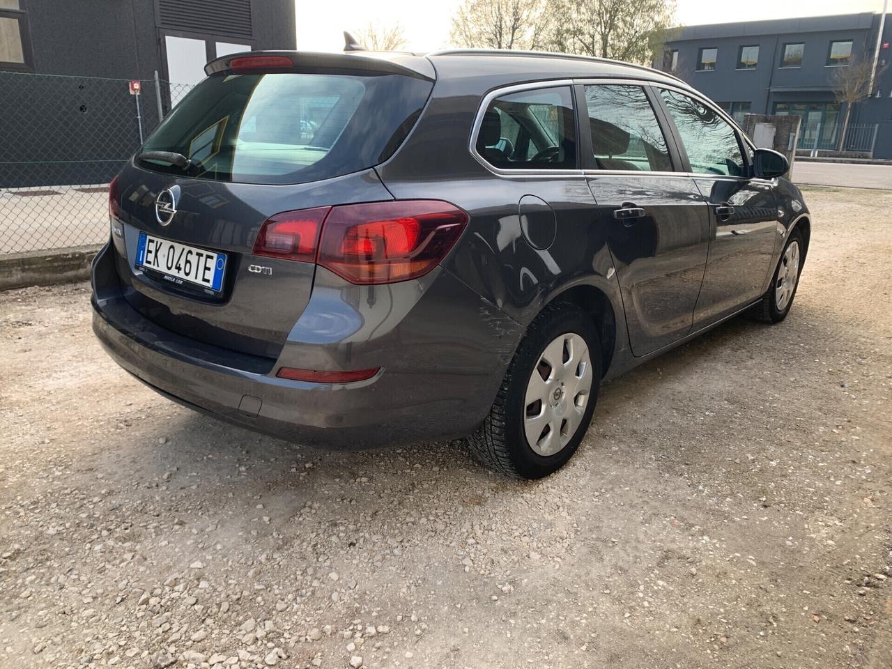 Opel Astra 1.7 CDTI 125CV Sports Tourer Cosmo