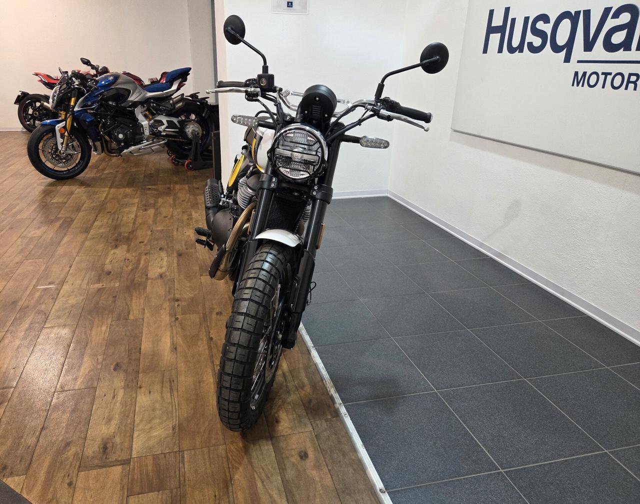 Royal Enfield Interceptor Bear 650