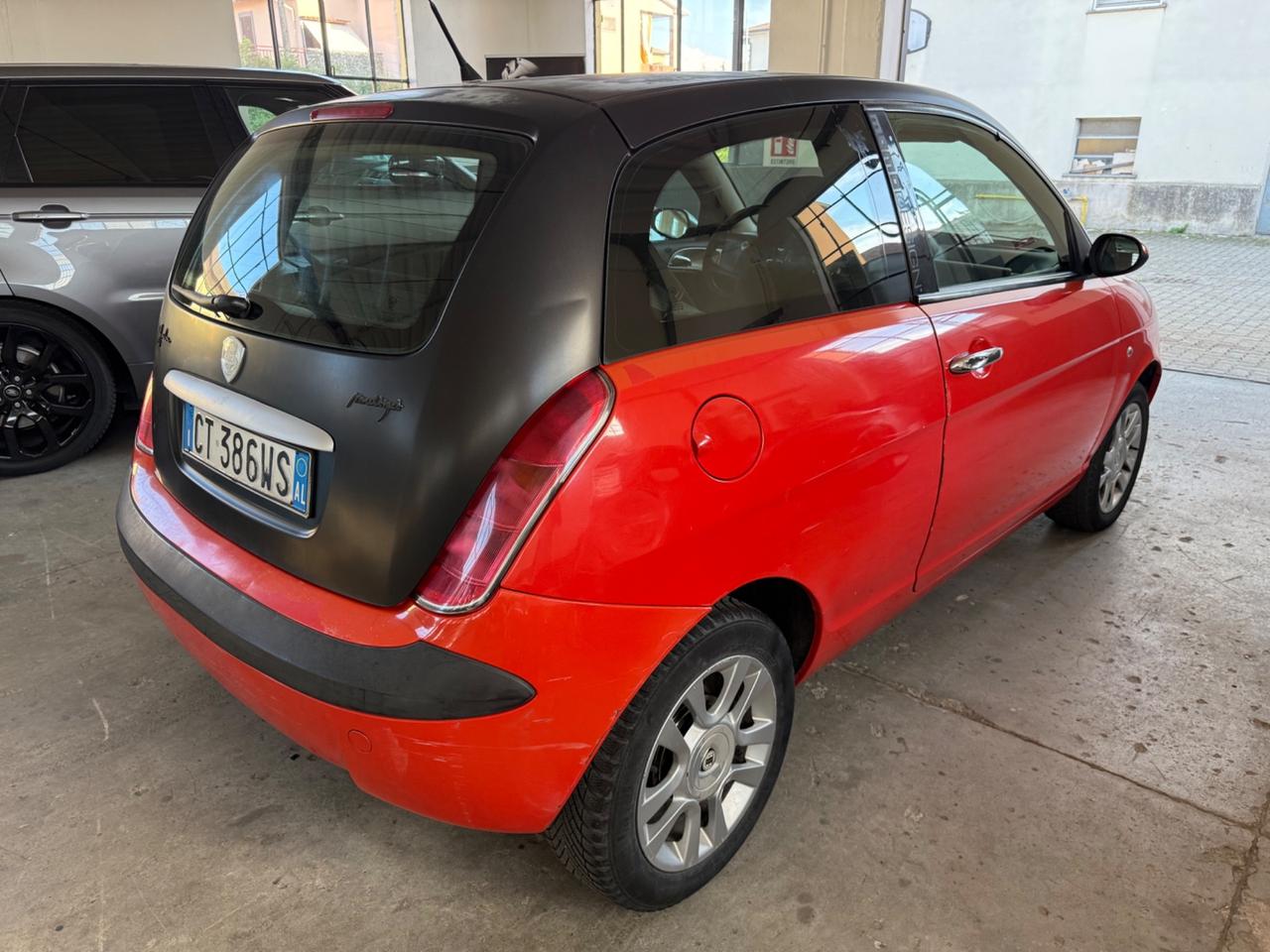 Lancia Ypsilon 1.3 Multijet 16V Momo Design