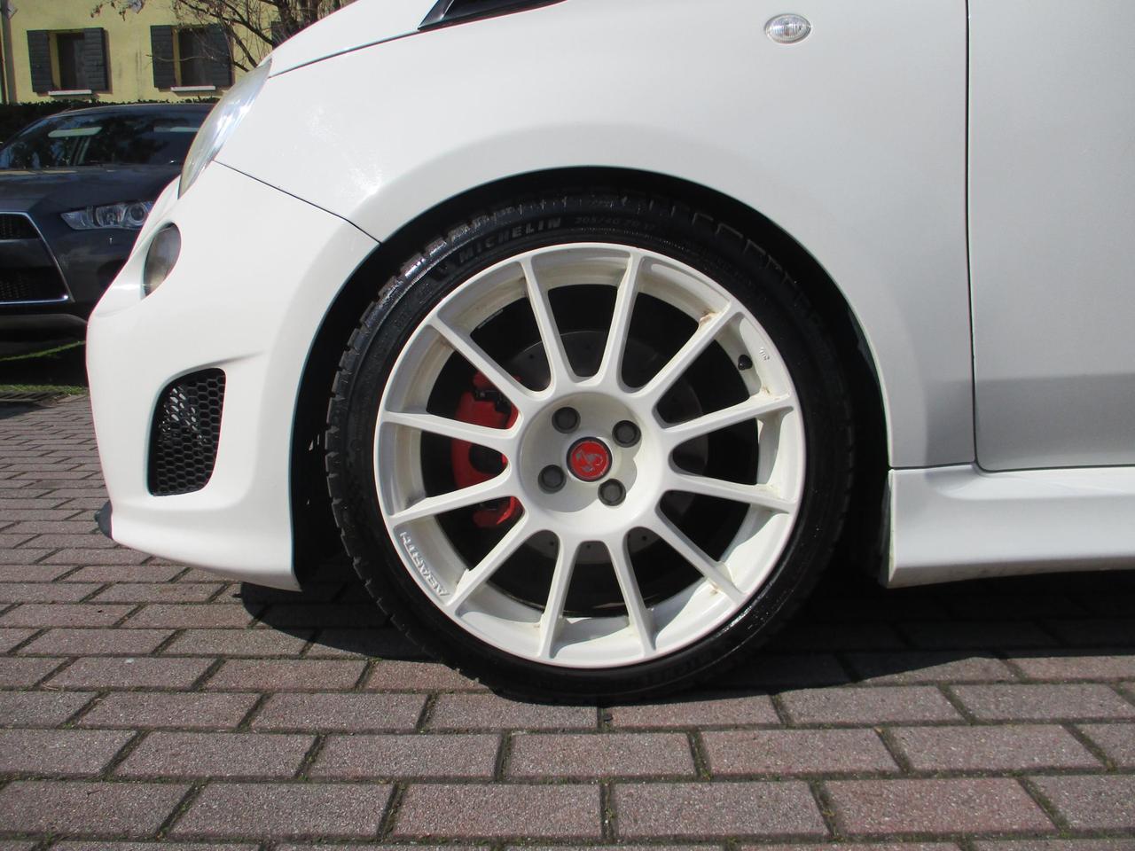 Abarth 500 1.4 16v turbo t-jet 160cv Esseesse