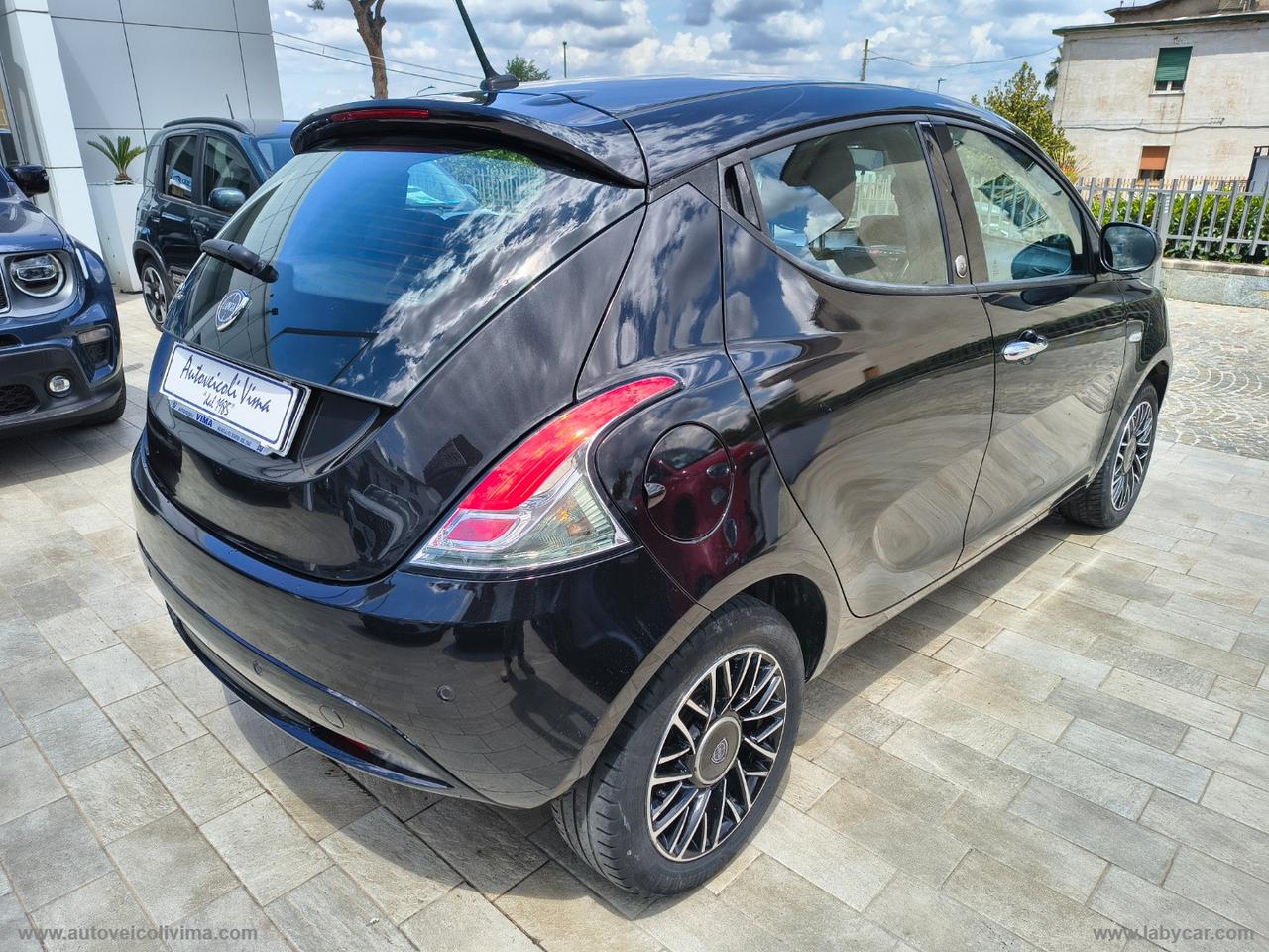 LANCIA Ypsilon 1.2 69 CV 5p. GPL Ecochic GOLD