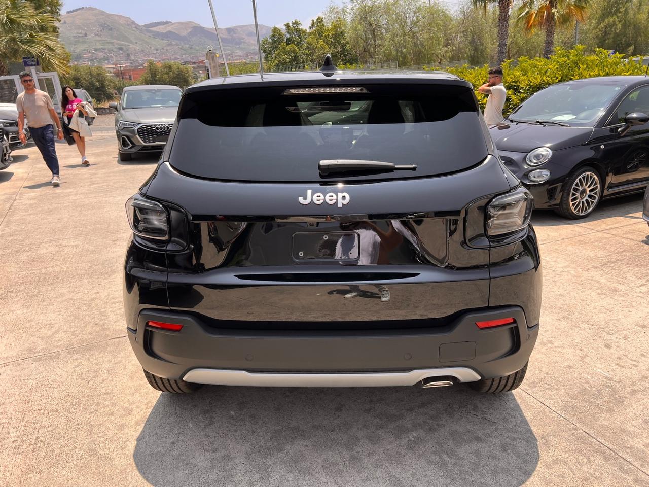 Jeep Avenger 1.2 Turbo 100 CV MHEV Summit a 279 al mese