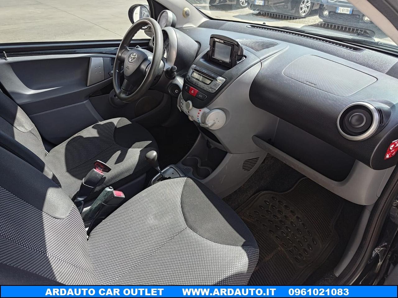 Toyota Aygo 1.0 automatica 5 porte 70 cv