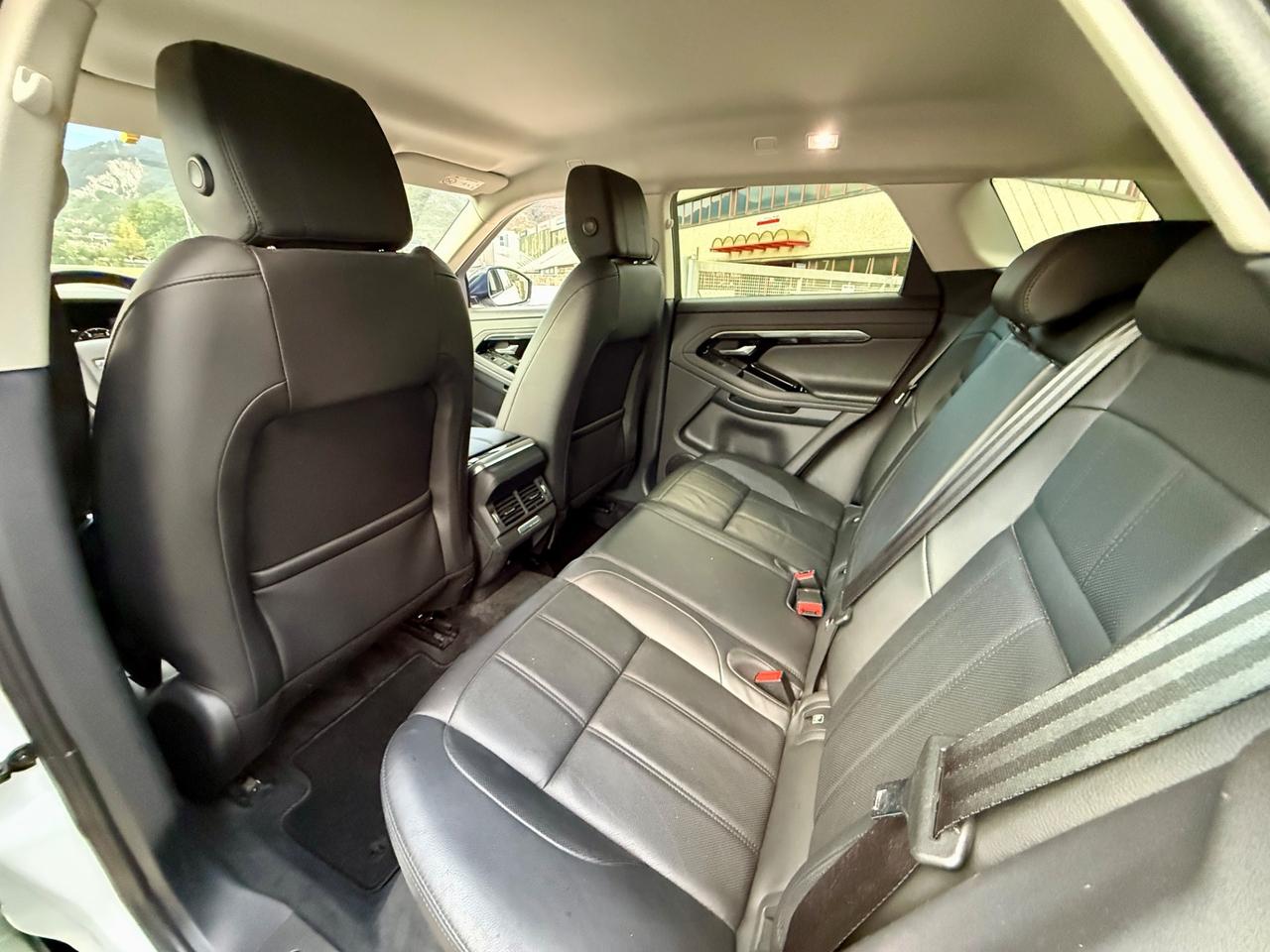 Land Rover Range Evoque 2.0D I4-L.Flw 150CV AWD Auto R-Dynamic SE