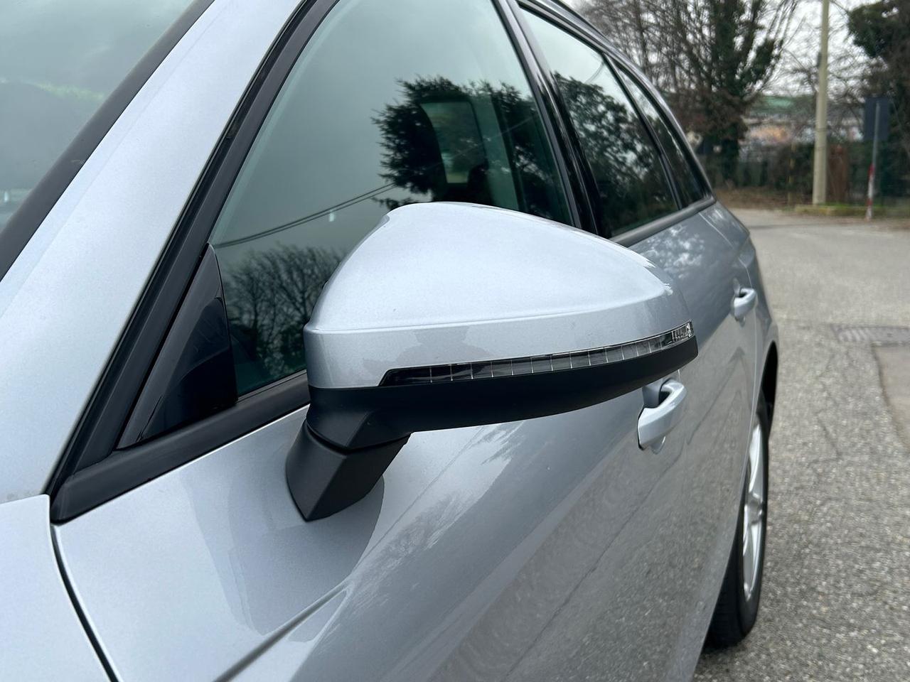 Audi A4 Business 2.0 30 TDI MHEV #9673