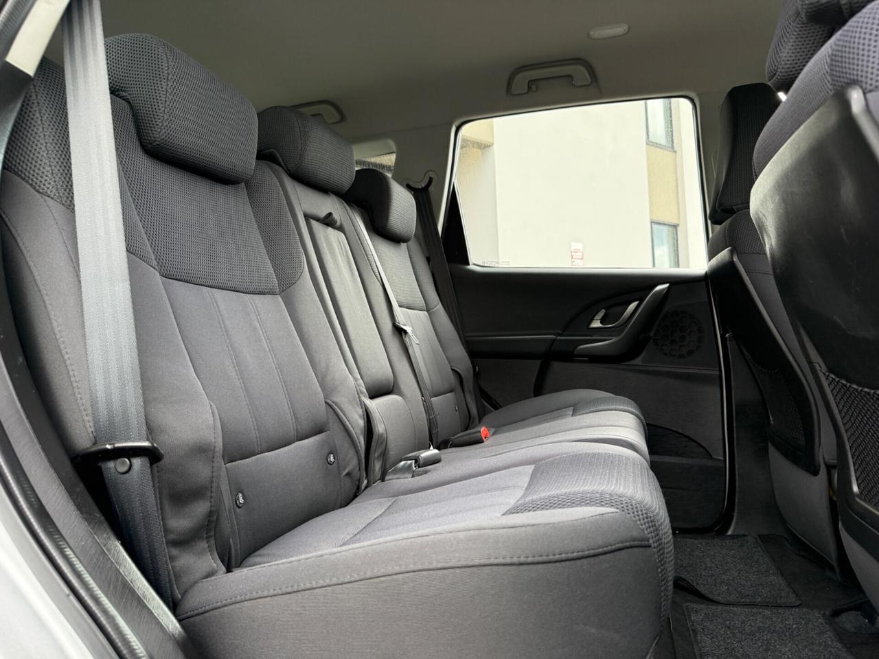 Mahindra XUV500-2.2d.|7 POSTI|UNIPRO|CARPLAY