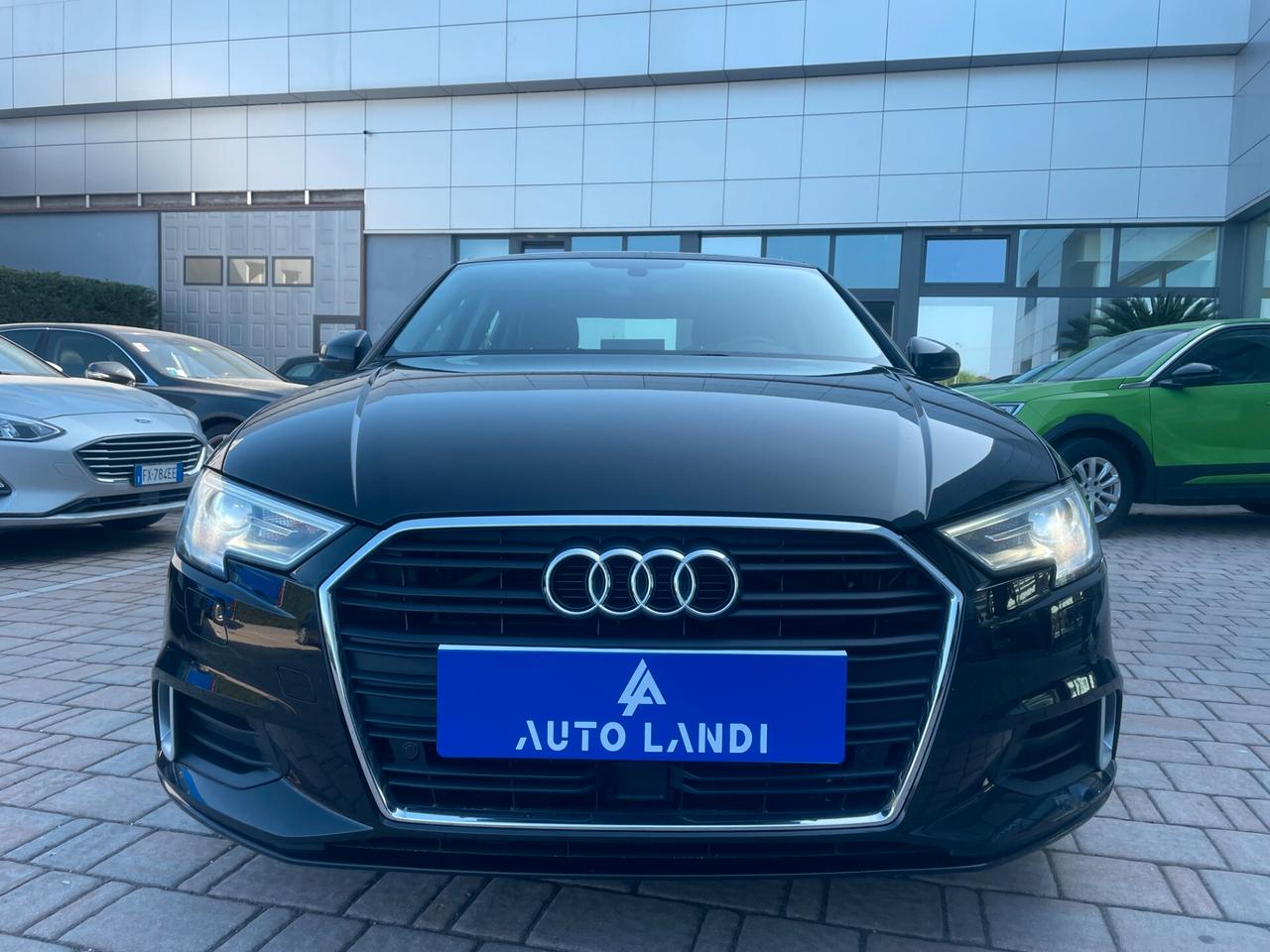 Audi A3 Sedan 30 TDI S tronic Business