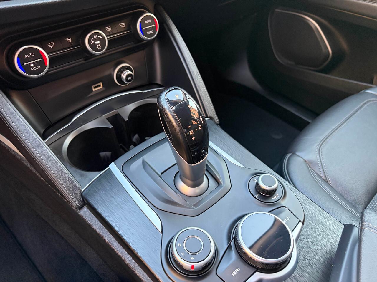 Alfa Romeo Stelvio 2.2 Turbodiesel 180 CV AT8 Q4 Super