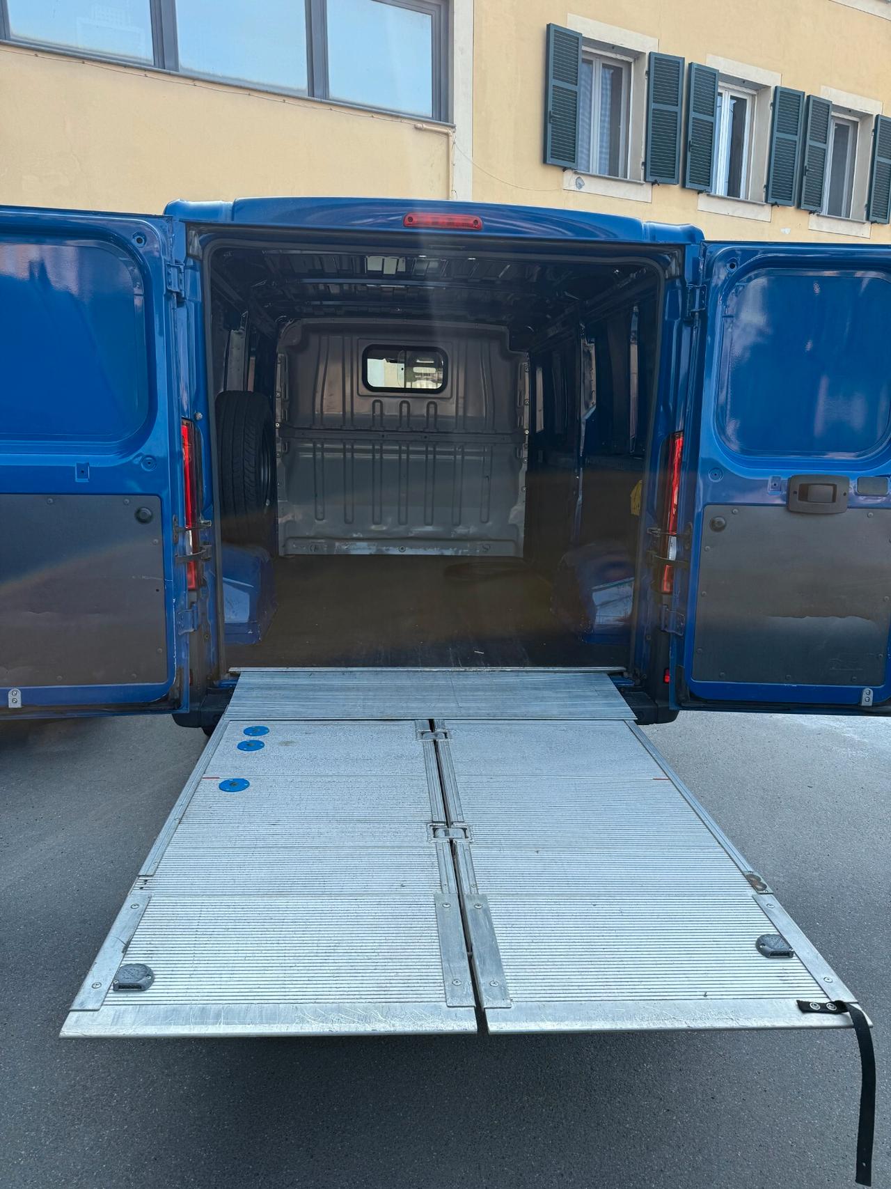 Peugeot Boxer 328 2.0 BlueHDi PC-TN Furgone