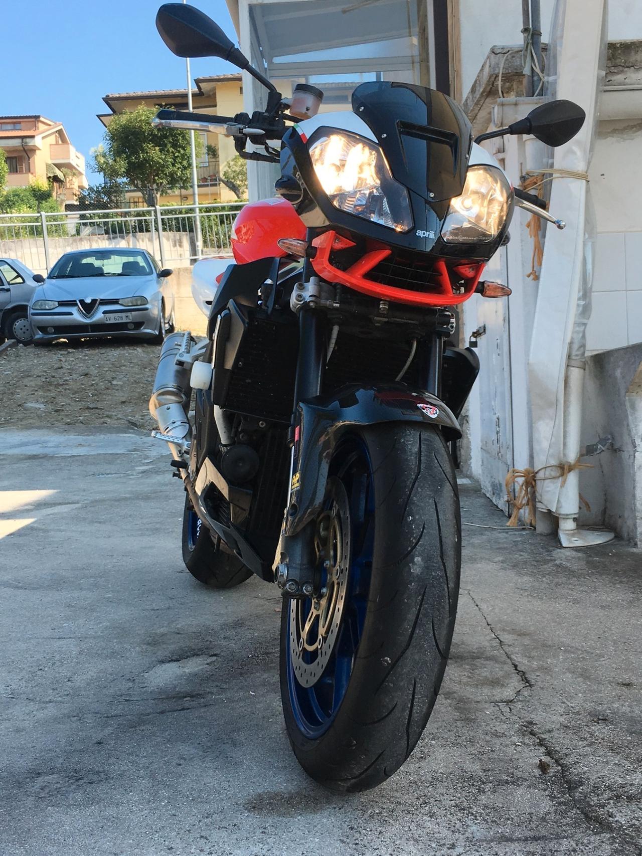 Aprilia Tuono 1000 R R