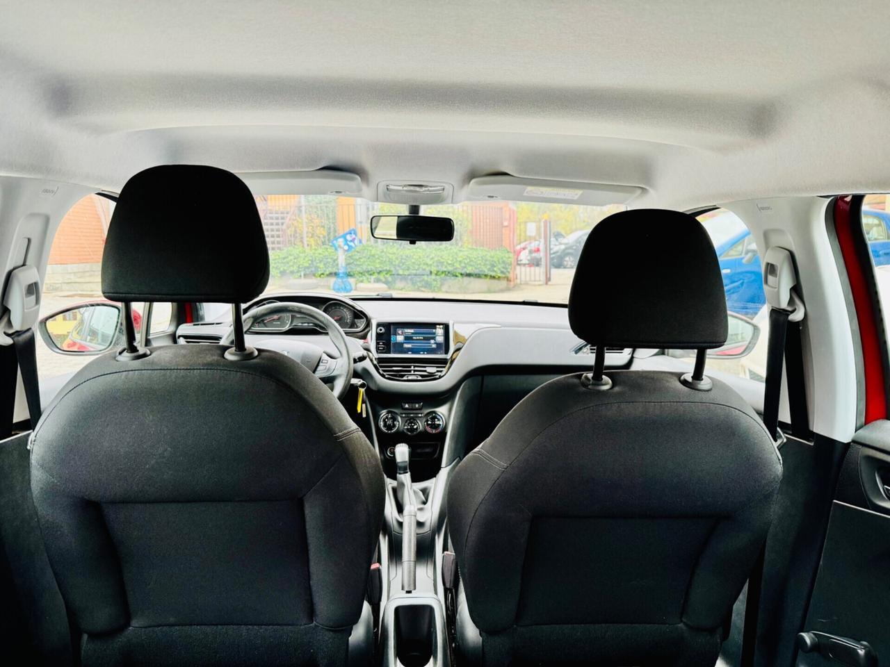 Peugeot 208 1.4 HDi 68 CV 5 porte Allure