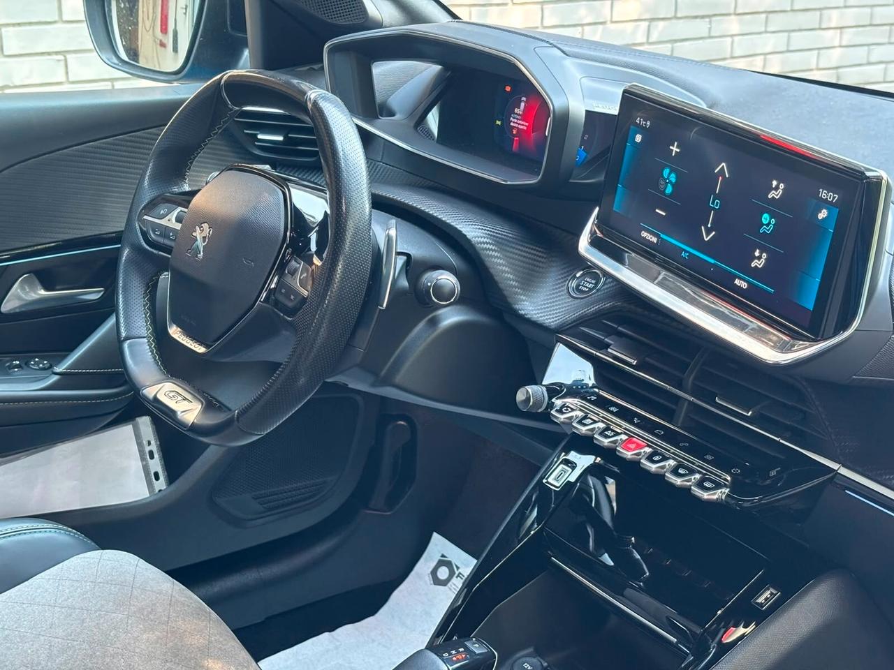 Peugeot 208 PureTech 100 Stop&Start EAT8 5 porte GT Line