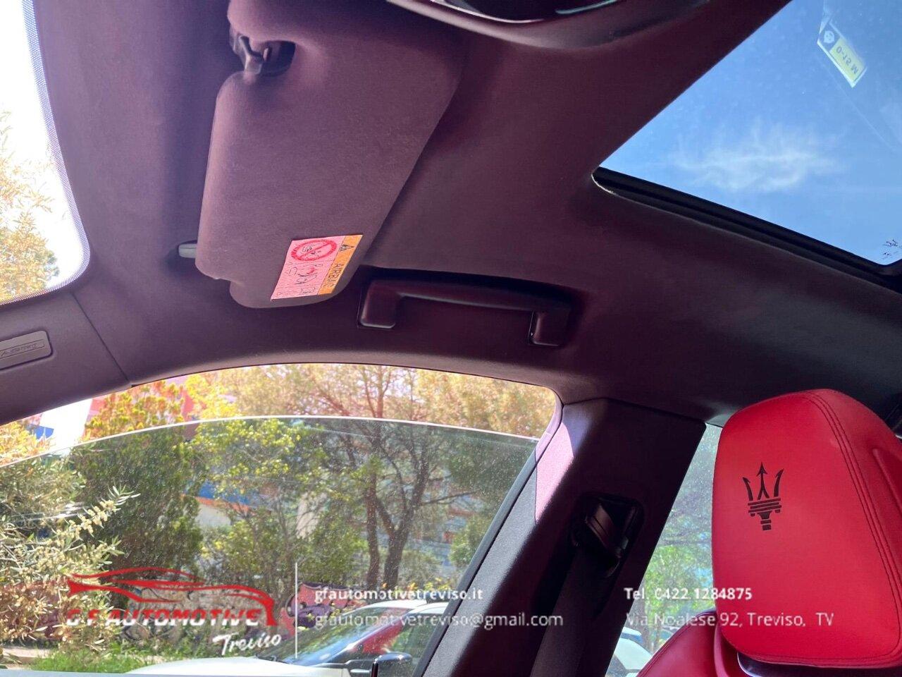 Maserati Levante 3.0 V6 Modena 350cv auto