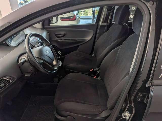 Lancia Ypsilon Ypsilon III 2011 1.2 8v Gold 69cv