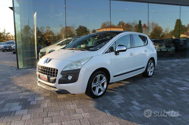 PEUGEOT 3008 1.6 HDi 110CV Tecno TETTO PANO.+ HE