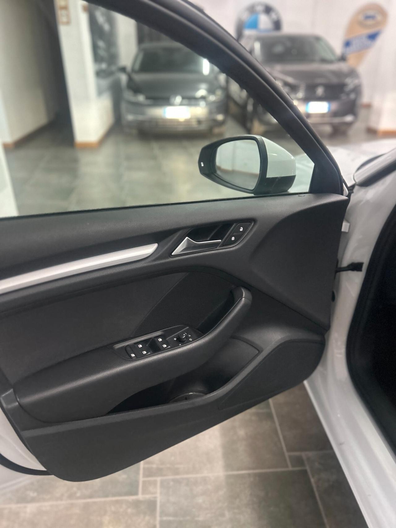 Audi A3 SportBack 2.0 TDI 150cv Sport 11/2017