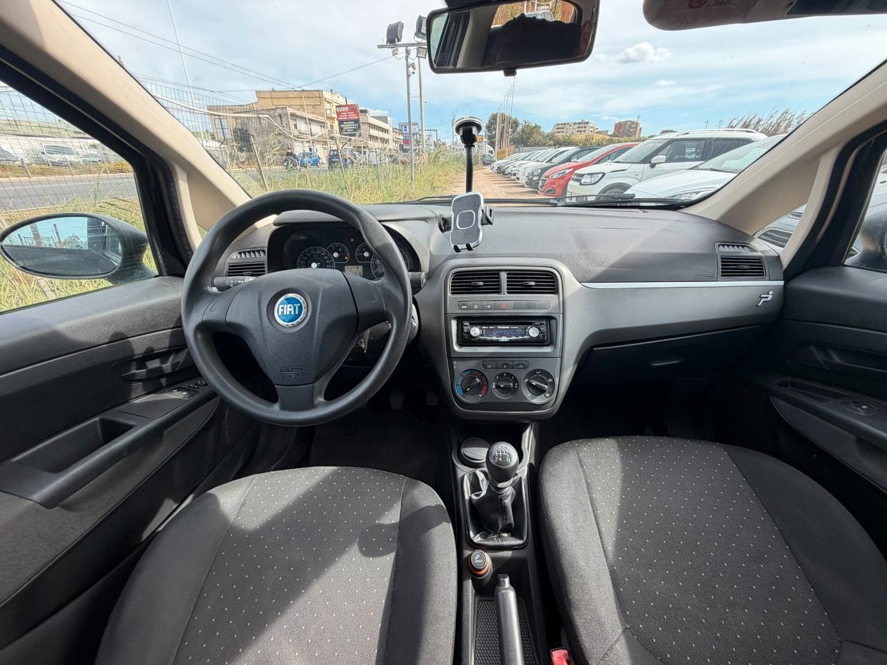 FIAT GRANDE PUNTO 1.2 65CV ADATTA NEOPATENTATI