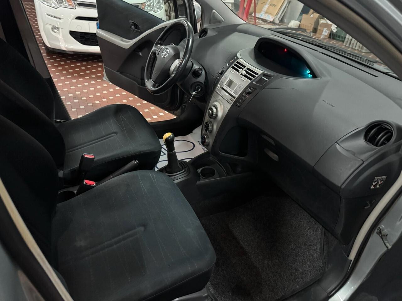 Toyota Yaris 1.3 5 porte Sol - UNICO PROPRIETARIO