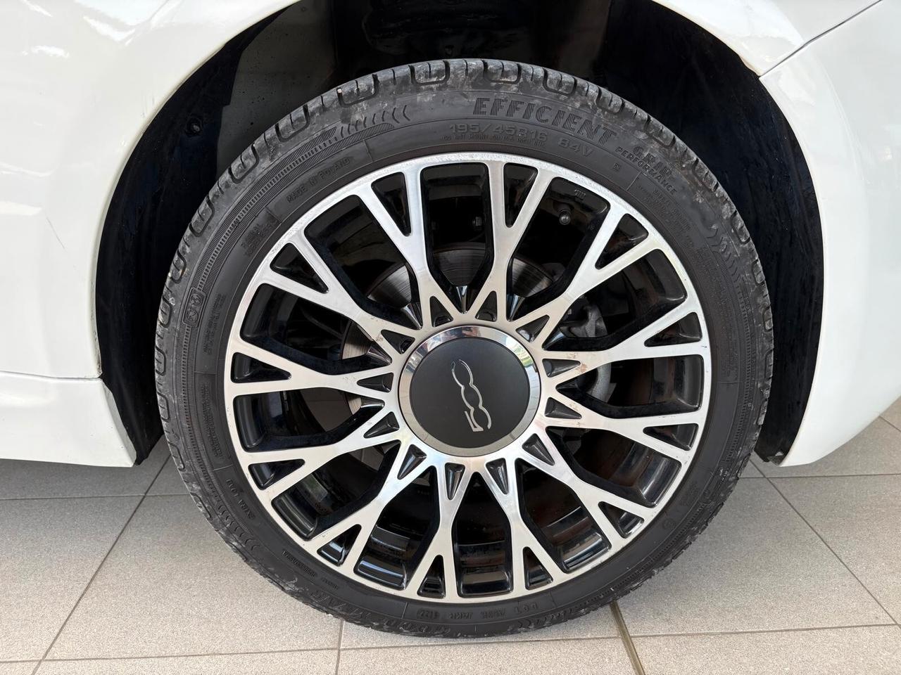 Fiat 500 DOLCEVITA 1.0 HYBRID 69CV - OK NEOPATENTATI
