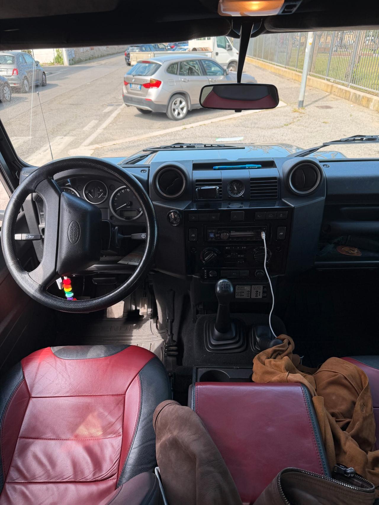 Land Rover Defender 90 2.2 TD4 Station Wagon SE N1