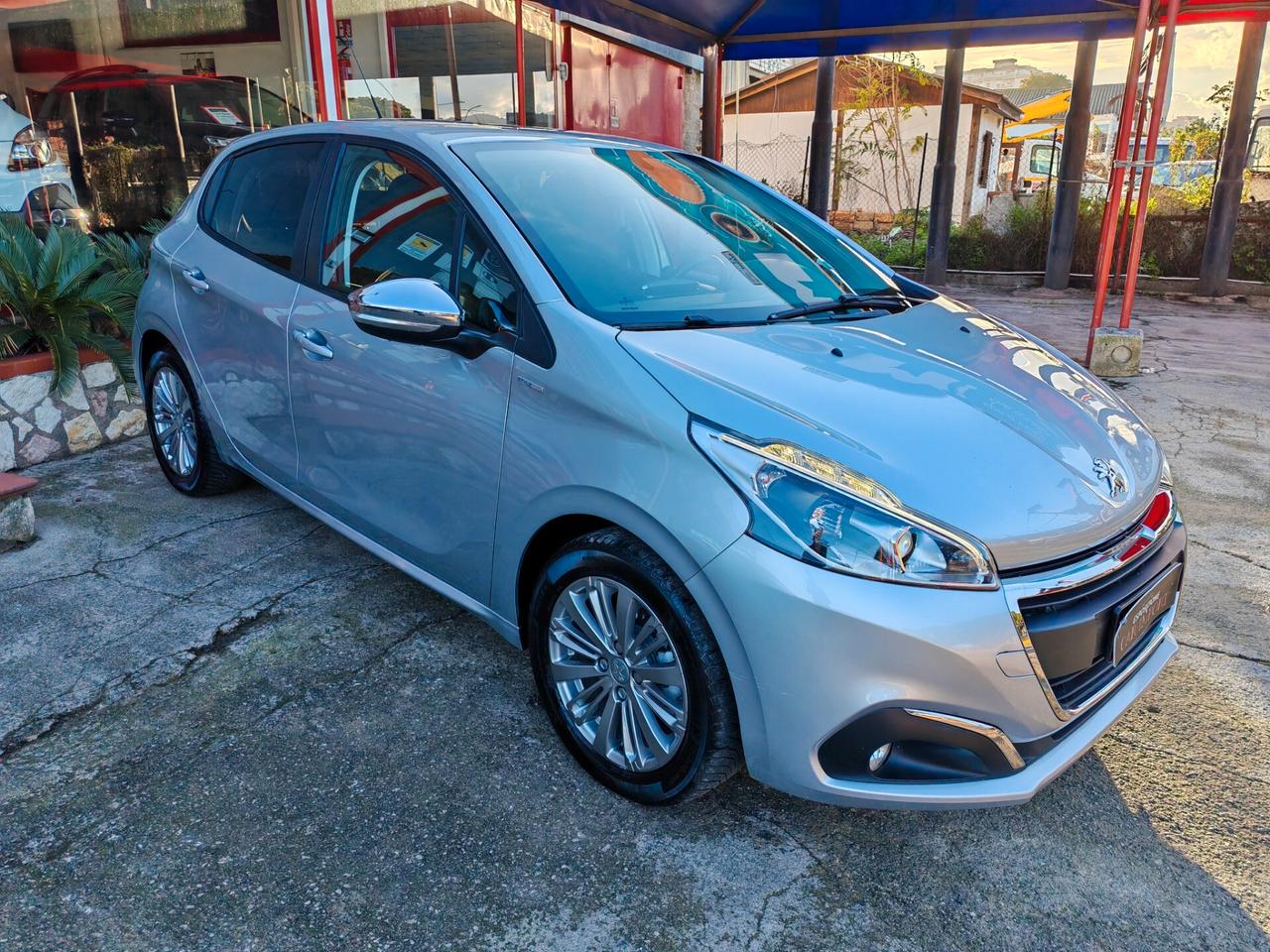 Peugeot 208 1,6 diesel 08/2017 cv75