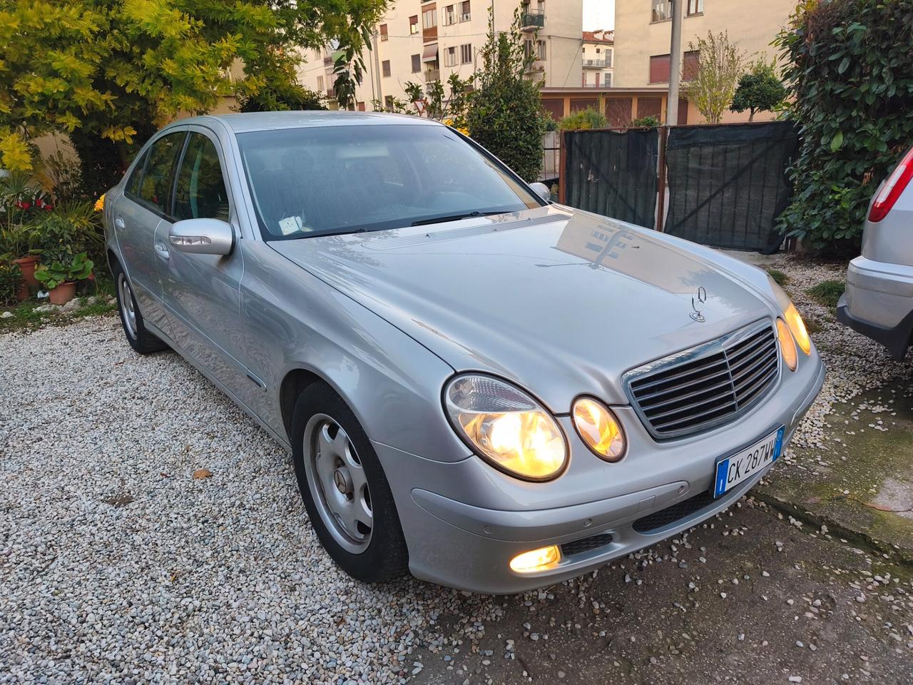 MERCEDES E320 CDI KM260MILA BERLINA