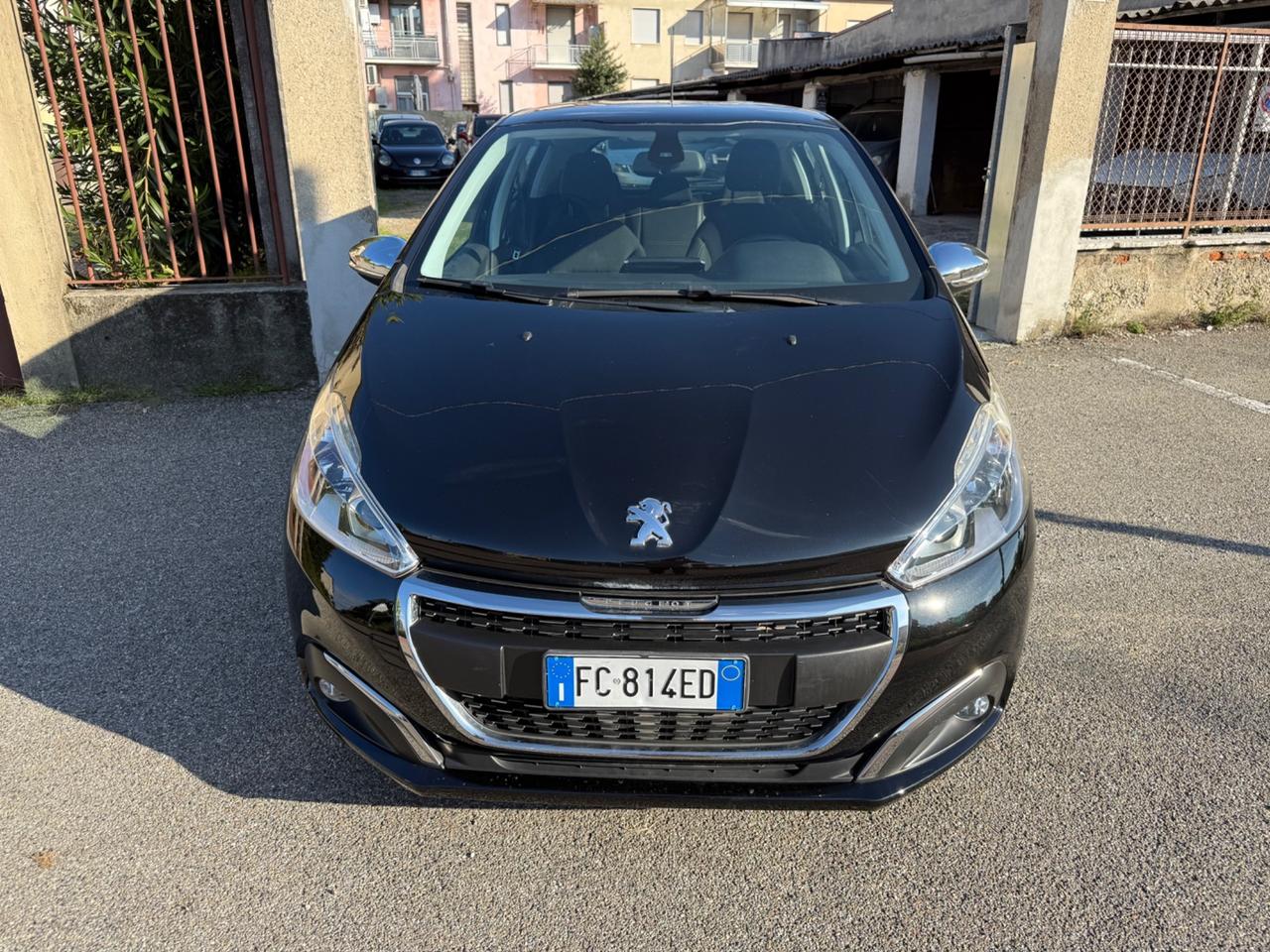 Peugeot 208 cambio automatico benzina