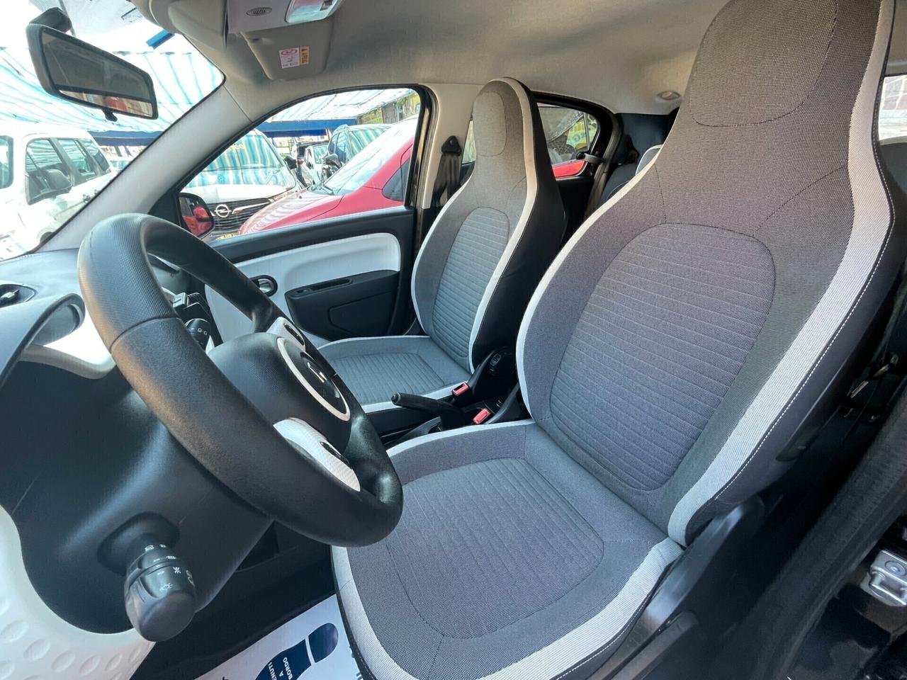 Renault Twingo 1.0 SCe Live