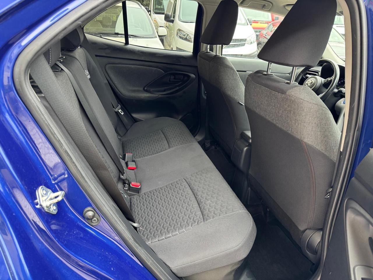 Toyota Yaris Cross 1.5 Hybrid 5p. E-CVT Business