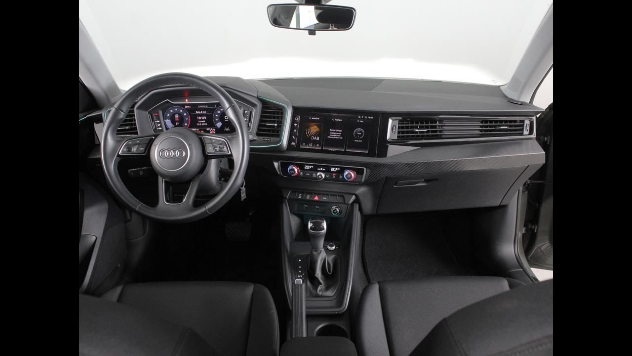 AUDI A1 II 2022 allstreet - A1 allstreet 30 1.0 tfsi Admired 110cv s tronic