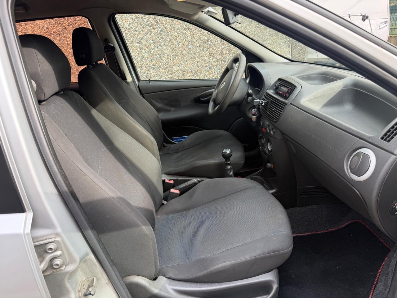 Fiat punto 1.2 benzina 44kw euro4 neopatentati