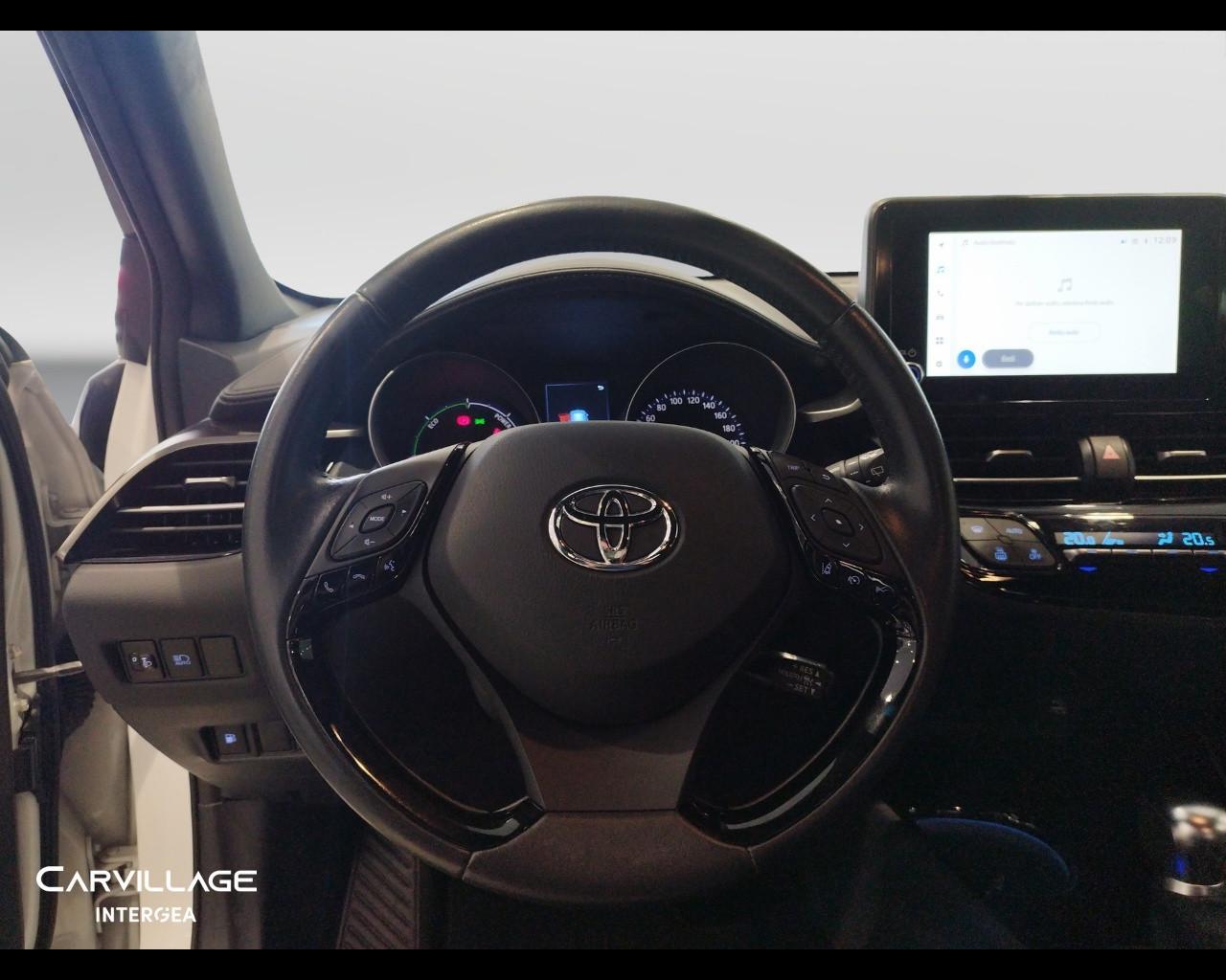 TOYOTA C-HR 2.0h Trend e-cvt