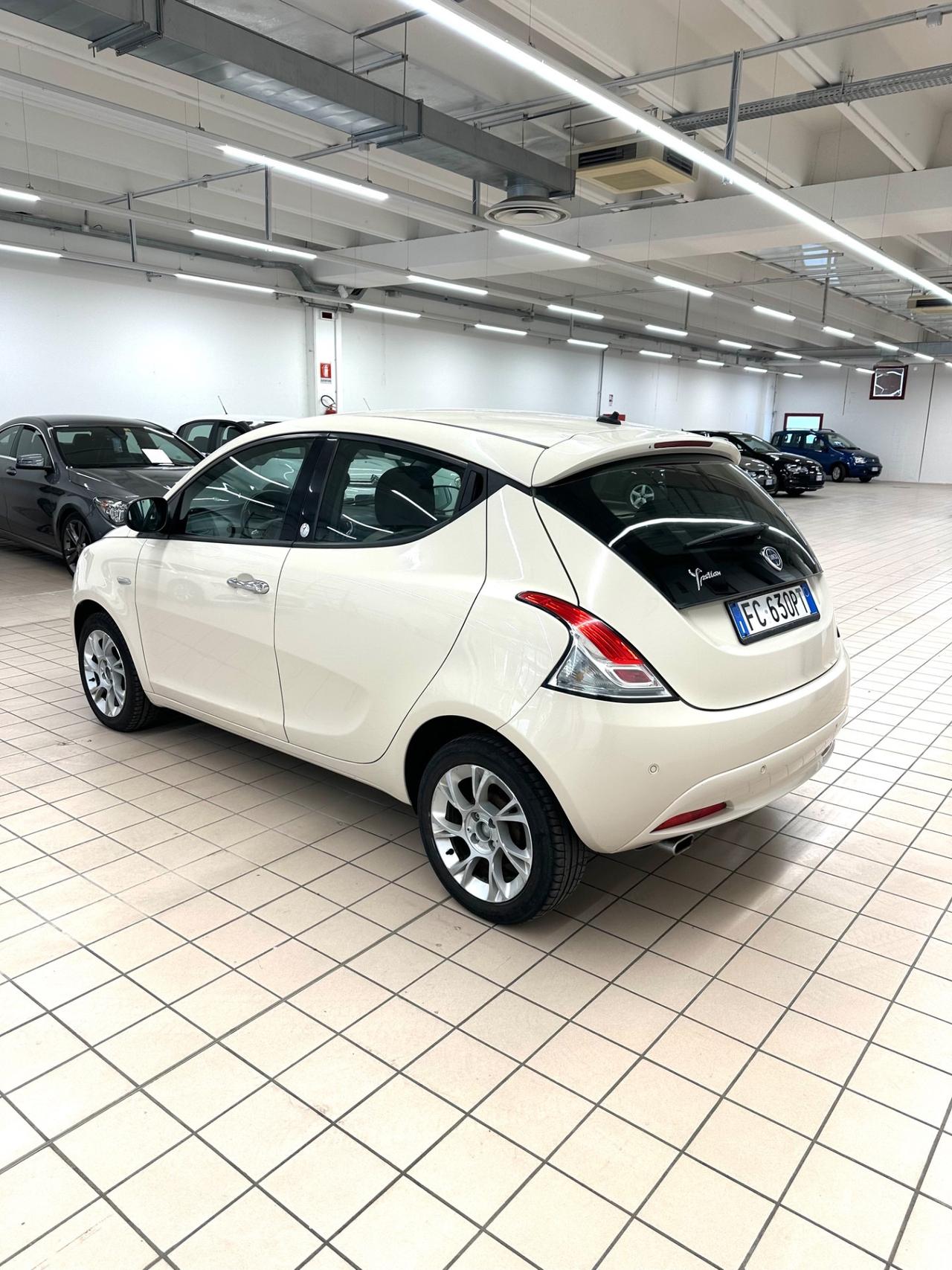 Lancia Ypsilon 1.3 MJT 16V 95 CV 5 porte S&S Gold